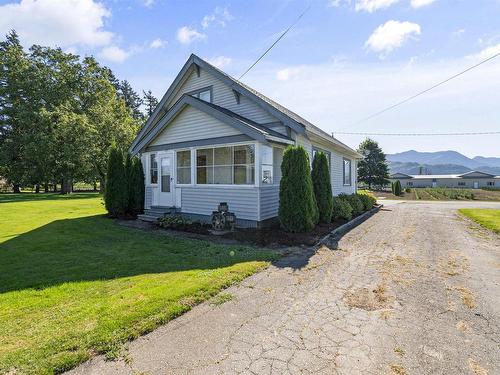 49262 Yale Road, Chilliwack, BC 