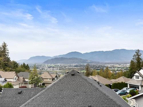 5695 Kestrel Drive, Chilliwack, BC 