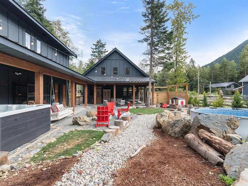 15701 Estate Place, Sunshine Valley, BC 