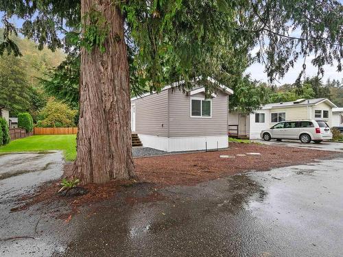 221 45835 Sleepy Hollow Road, Cultus Lake, BC 