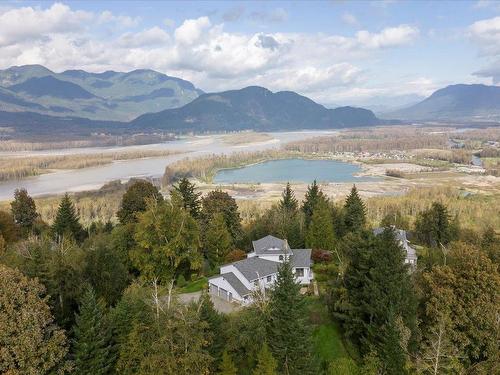 8580 Primrose Drive, Chilliwack, BC 