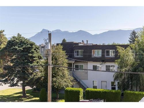 215 9450 Robson Street, Chilliwack, BC 