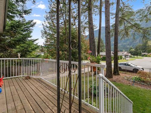 65417 Kawkawa Lake Road, Hope, BC 