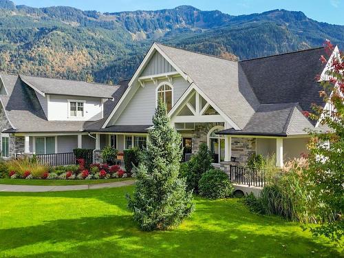 10428 Wildrose Drive, Rosedale, BC 