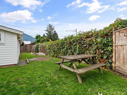 9857 Munro Avenue, Rosedale, BC 