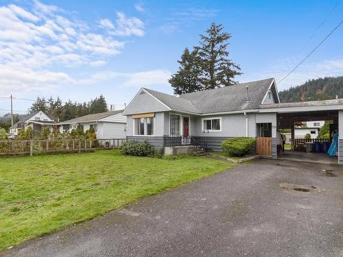 733 7Th Avenue, Hope, BC 