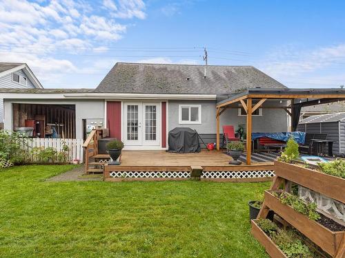 733 7Th Avenue, Hope, BC 