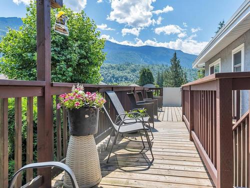 52484 Yale Road, Rosedale, BC 