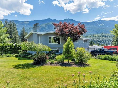 52484 Yale Road, Rosedale, BC 