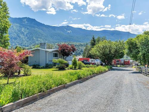 52484 Yale Road, Rosedale, BC 