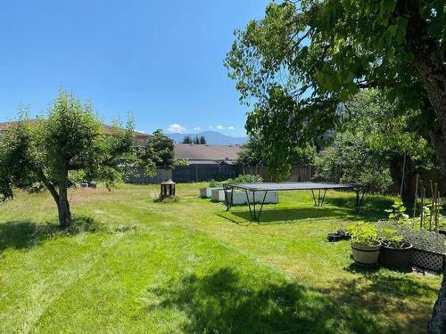 9500 Woodbine Street, Chilliwack, BC 