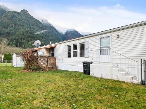 21 62790 Flood Hope Road, Hope, BC 