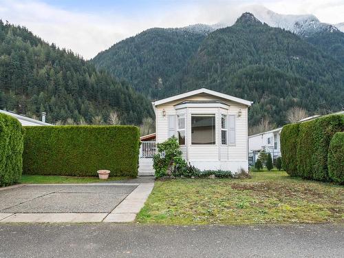 21 62790 Flood Hope Road, Hope, BC 