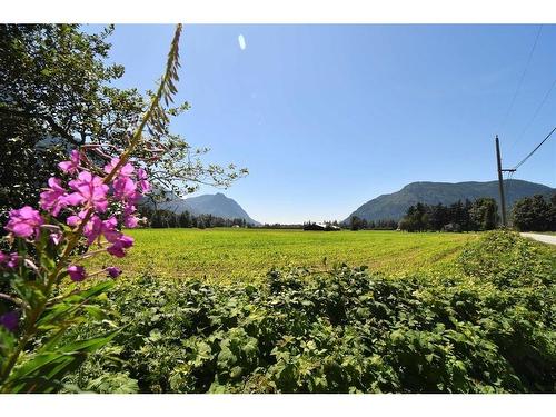 59280 St Elmo Road, Hope, BC 