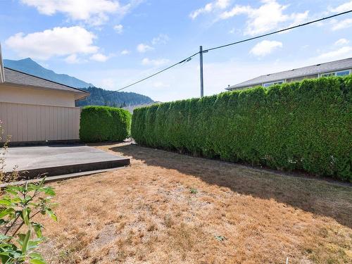 3 648 Coquihalla Street, Hope, BC 