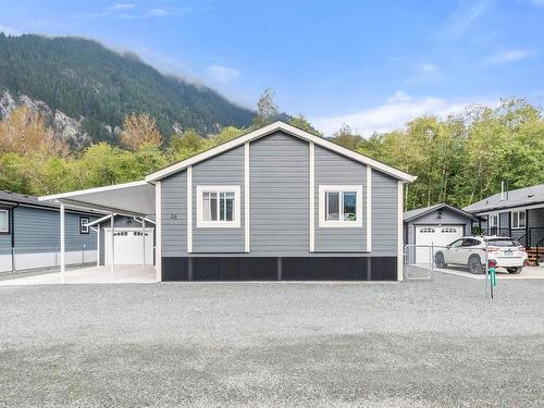 36 59060 Lougheed Highway, Hope, BC 