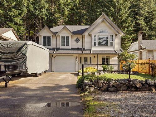 21474 Richmond Drive, Hope, BC 