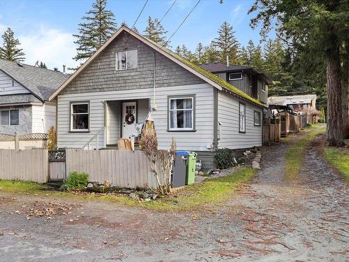 253 First Avenue, Cultus Lake, BC 