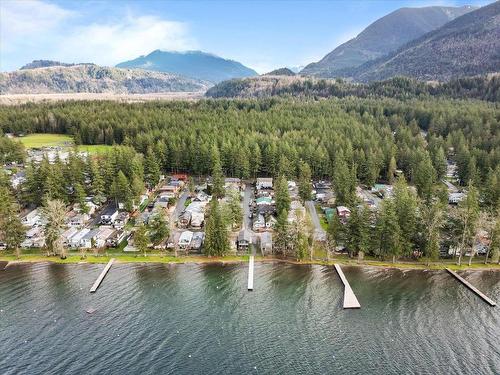 253 First Avenue, Cultus Lake, BC 