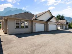 3-648 Coquihalla Street  Hope, BC V0X 1L0