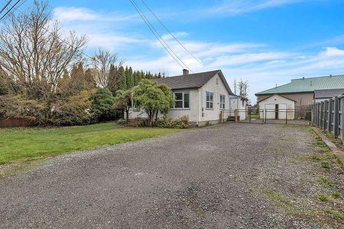 46060 Fifth Avenue  Chilliwack, BC V2P 1M7