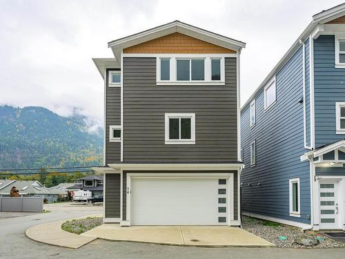 34-750 Hot Springs Road Street  Harrison Hot Springs, BC V3X 2T5