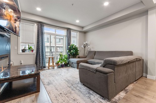 98-8413 Midtown Way, Chilliwack, BC 