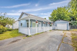 45854 Henley Avenue  Chilliwack, BC V2P 3J9