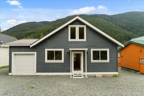 HG167-71375 Grove Boulevard  Hope, BC V0X 1L5