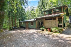 4139 Slesse Road  Chilliwack, BC V4Z 1B3