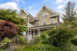 690 Fraser Avenue  Hope, BC V0X 1L0