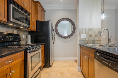 302B-45595 Tamihi Way, Chilliwack, BC 