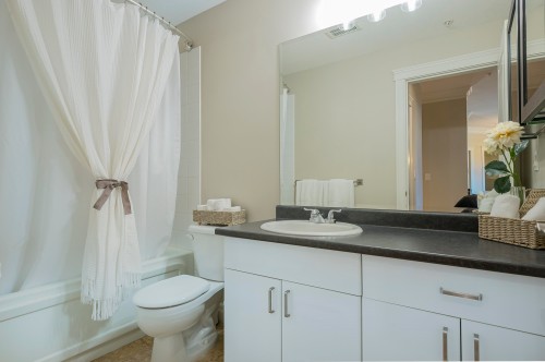 302B-45595 Tamihi Way, Chilliwack, BC 