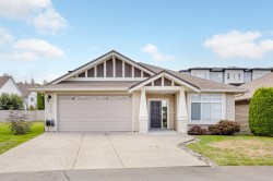 6000 Hunter Creek Crescent  Chilliwack, BC V2R 0B7