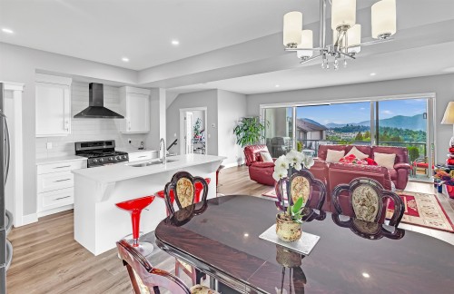 5510 Maclachlan Place, Chilliwack, BC 