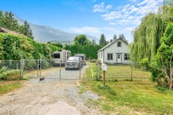 52752 Bunker Road  Rosedale, BC V0X 1X1