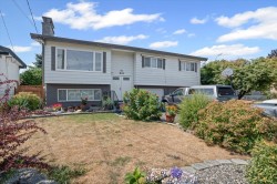6349 Lanark Street  Chilliwack, BC V2R 2M7