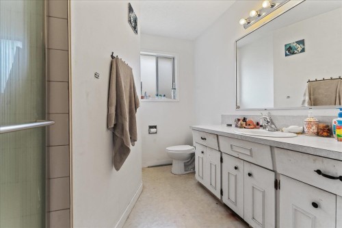 45649 Laura Crescent, Chilliwack, BC 