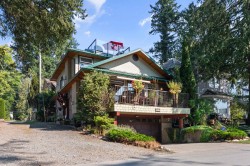 262 First Avenue  Cultus Lake, BC V2R 4Z4