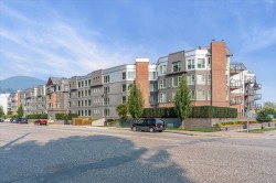 316-378 Esplanade Avenue  Harrison Hot Springs, BC V0M 1A3