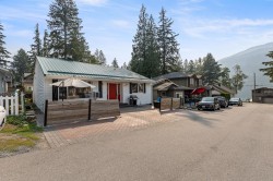 395 Alder Street  Cultus Lake, BC V2R 4Z1