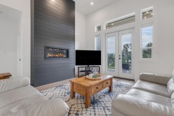 17-50778 Ledgestone Place  Chilliwack, BC V2P 0E7