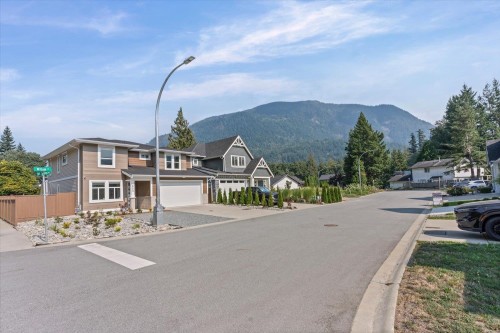 853 Willow Place, Harrison Hot Springs, BC 