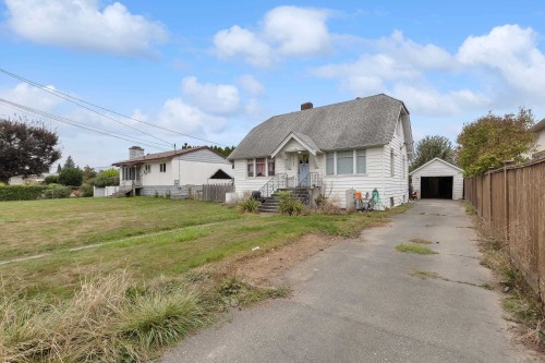 9500 Woodbine Street  Chilliwack, BC V2P 5S4