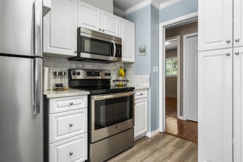 200 Lakeshore Drive, Cultus Lake, BC 