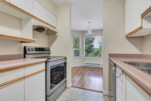 209-45222 Watson Road, Chilliwack, BC 