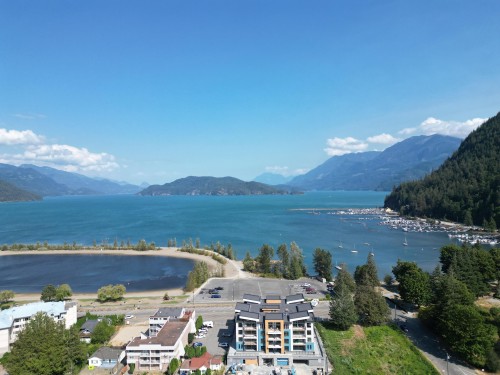 106-470 Esplanade Avenue  Harrison Hot Springs, BC V0M 1K0