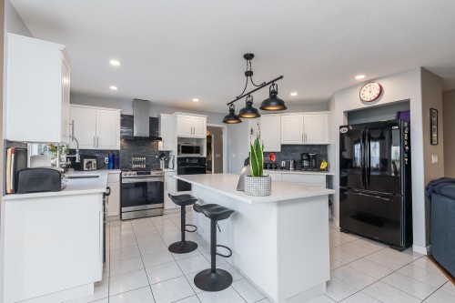 42602 Majuba Hill Road, Yarrow, BC 