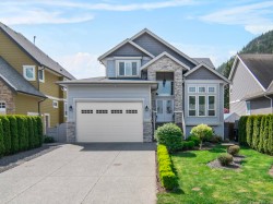 330 Chestnut Avenue  Harrison Hot Springs, BC V0M 1K0