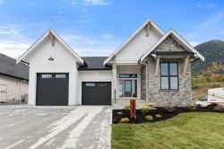 10006 Trillium Way  Rosedale, BC V0X 1X1